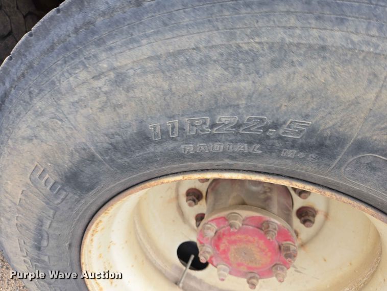 image for item ER1678 2007 Mack CV513 ready mix truck