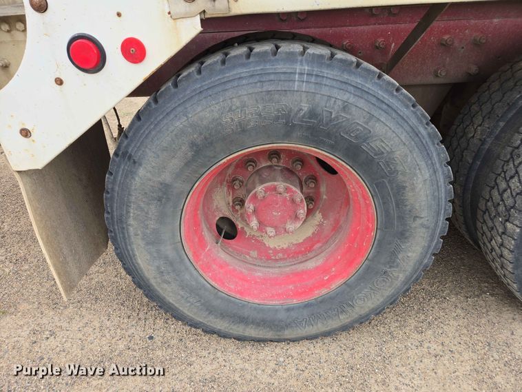 image for item ER1678 2007 Mack CV513 ready mix truck