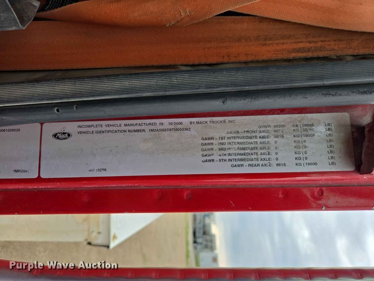 image for item ER1678 2007 Mack CV513 ready mix truck