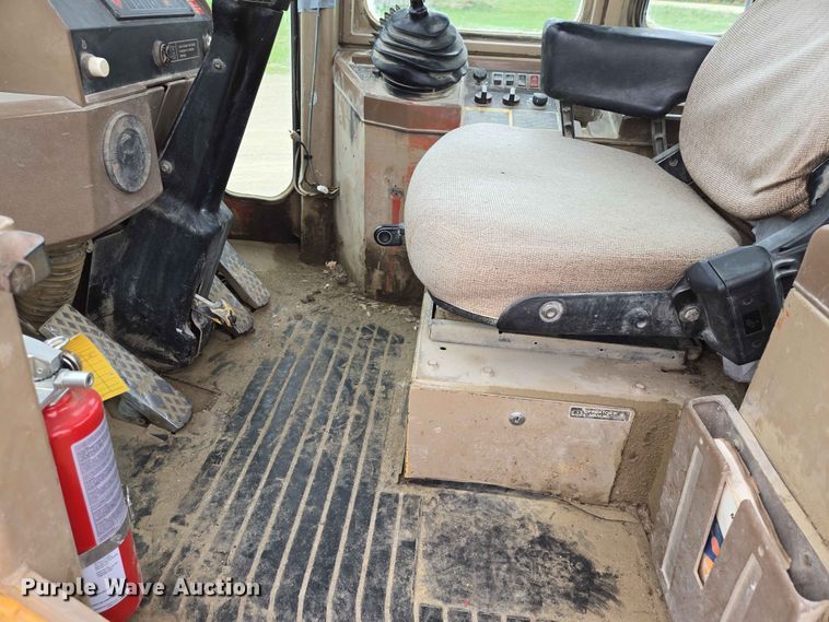 image for item ER1679 1997 John Deere 624G wheel loader