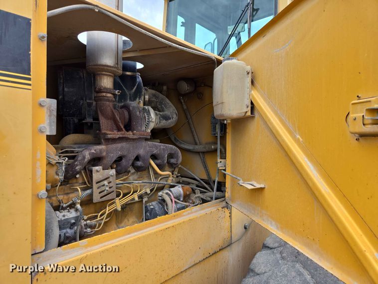 image for item ER1679 1997 John Deere 624G wheel loader