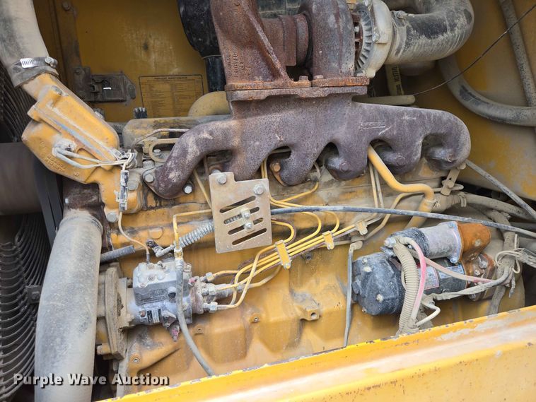 image for item ER1679 1997 John Deere 624G wheel loader