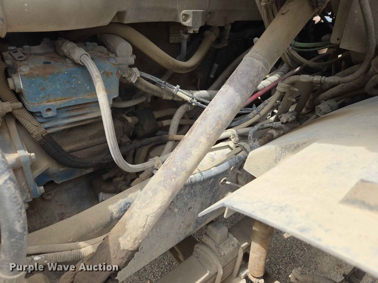 image for item ER1680 2000 Sterling A9500 semi truck
