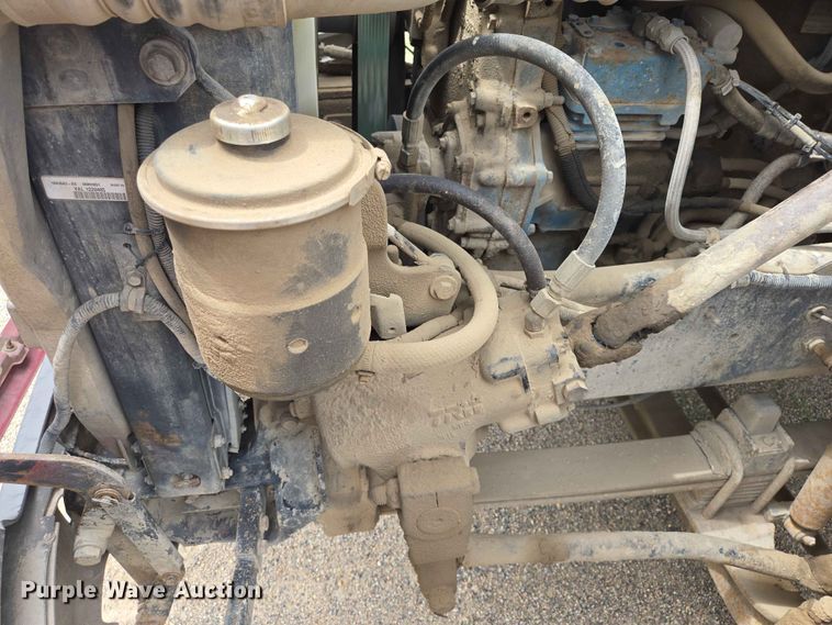 image for item ER1680 2000 Sterling A9500 semi truck