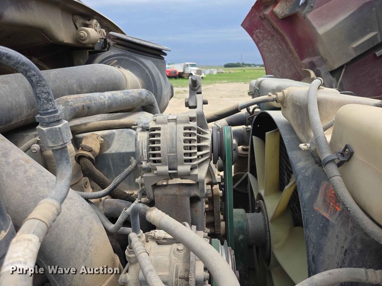 image for item ER1680 2000 Sterling A9500 semi truck