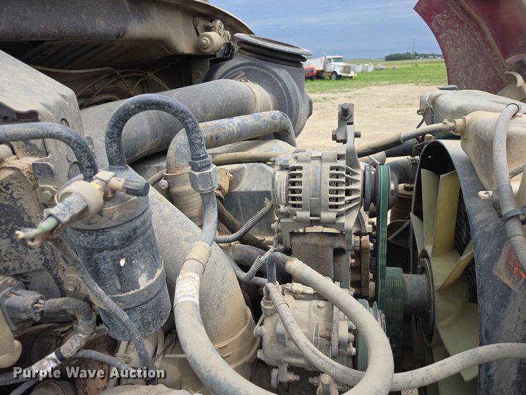 image for item ER1680 2000 Sterling A9500 semi truck