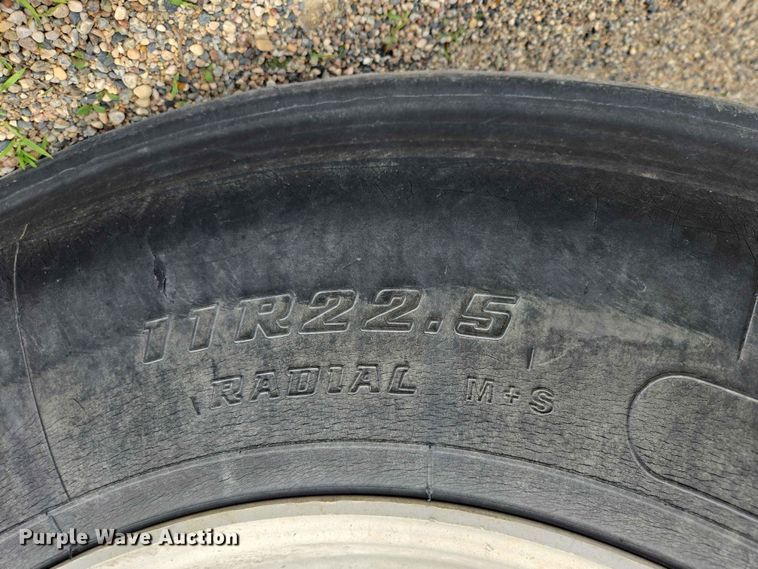 image for item ER1680 2000 Sterling A9500 semi truck