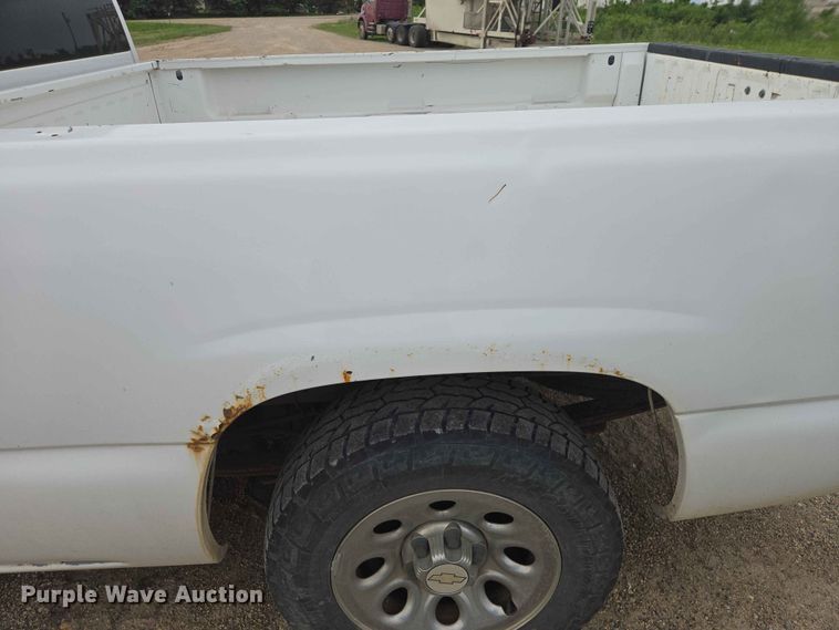 image for item ER1681 2007 Chevrolet Silverado 1500 Ext. Cab pickup truck