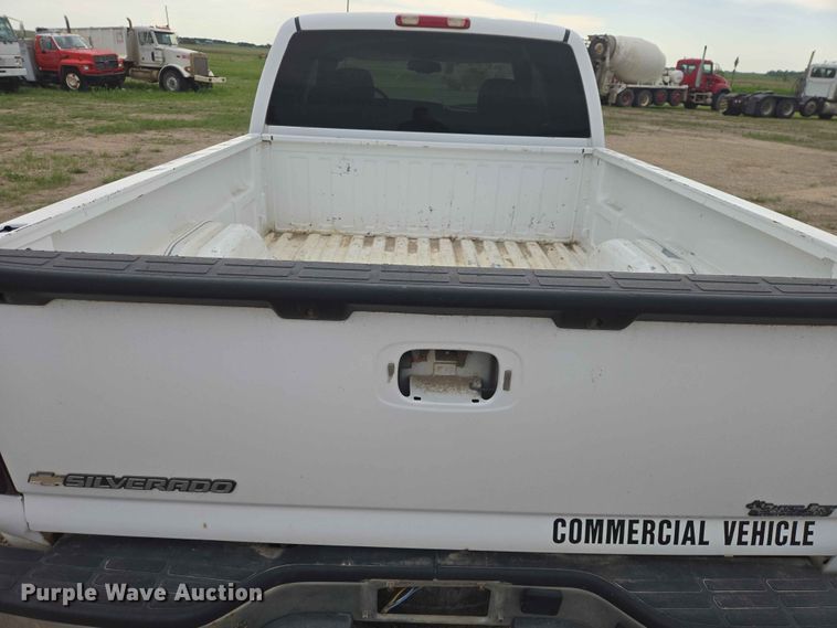 image for item ER1681 2007 Chevrolet Silverado 1500 Ext. Cab pickup truck