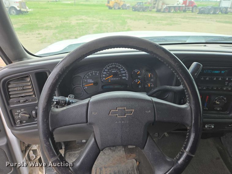 image for item ER1681 2007 Chevrolet Silverado 1500 Ext. Cab pickup truck