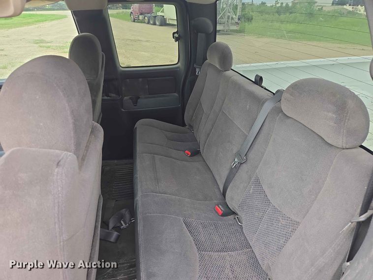 image for item ER1681 2007 Chevrolet Silverado 1500 Ext. Cab pickup truck