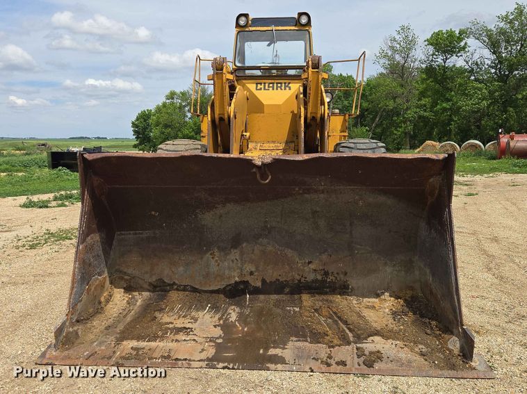 image for item ER1697 1973 Clark Michigan 175B wheel loader