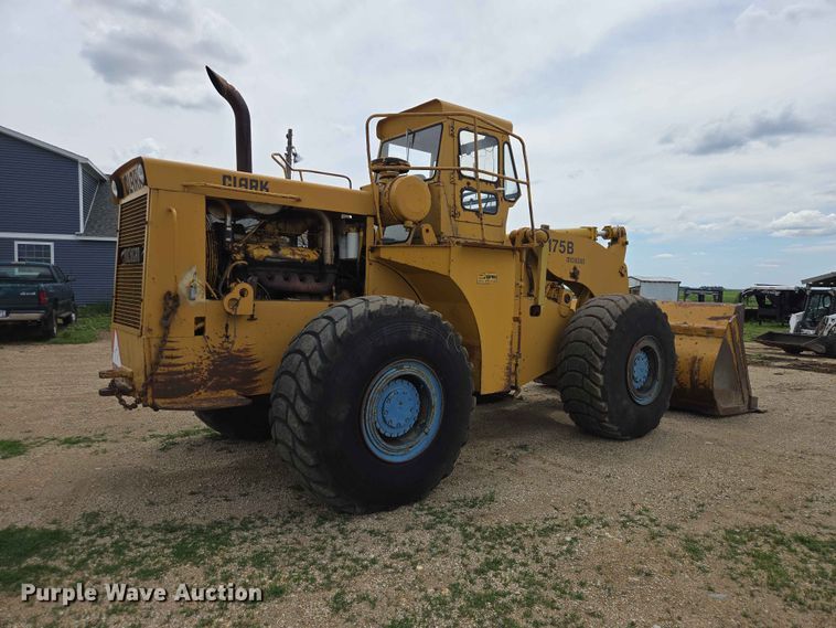 image for item ER1697 1973 Clark Michigan 175B wheel loader