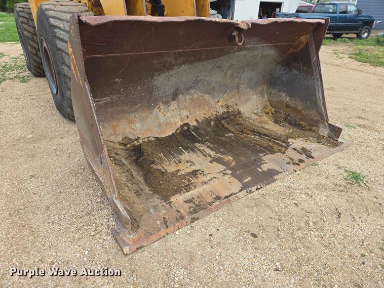 image for item ER1697 1973 Clark Michigan 175B wheel loader