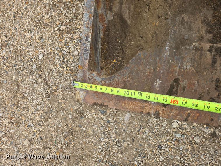 image for item ER1697 1973 Clark Michigan 175B wheel loader