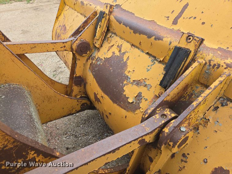 image for item ER1697 1973 Clark Michigan 175B wheel loader