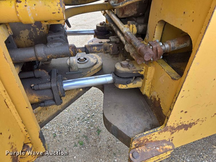 image for item ER1697 1973 Clark Michigan 175B wheel loader