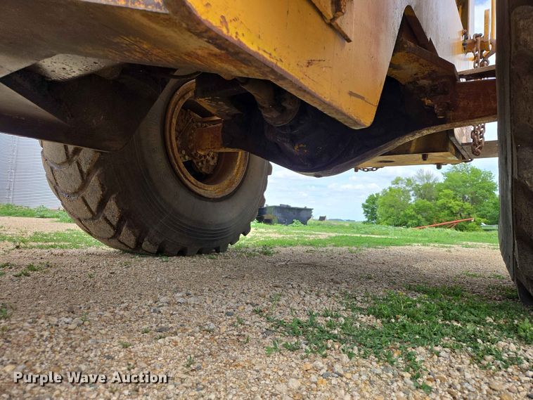 image for item ER1697 1973 Clark Michigan 175B wheel loader