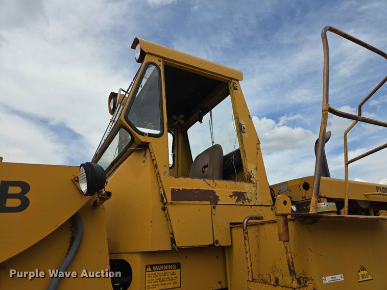 image for item ER1697 1973 Clark Michigan 175B wheel loader