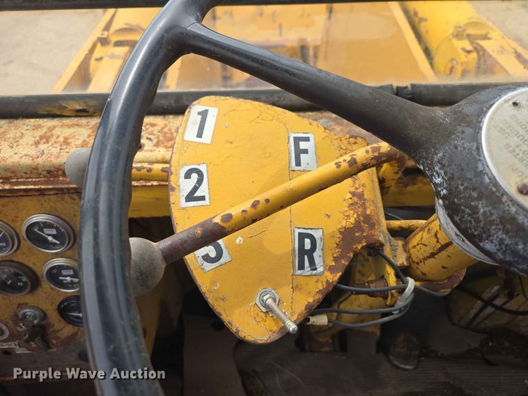 image for item ER1697 1973 Clark Michigan 175B wheel loader