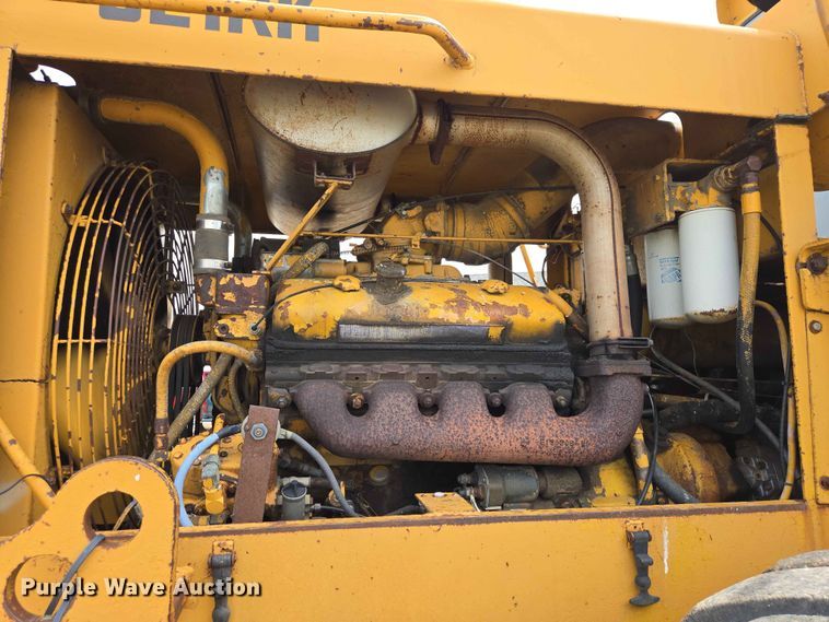 image for item ER1697 1973 Clark Michigan 175B wheel loader