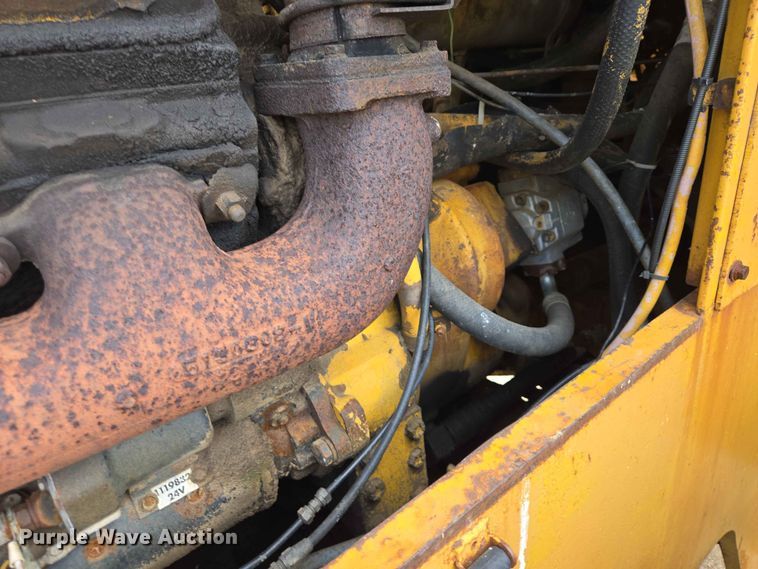 image for item ER1697 1973 Clark Michigan 175B wheel loader