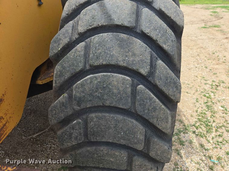 image for item ER1697 1973 Clark Michigan 175B wheel loader