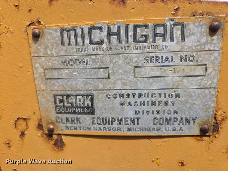 image for item ER1697 1973 Clark Michigan 175B wheel loader