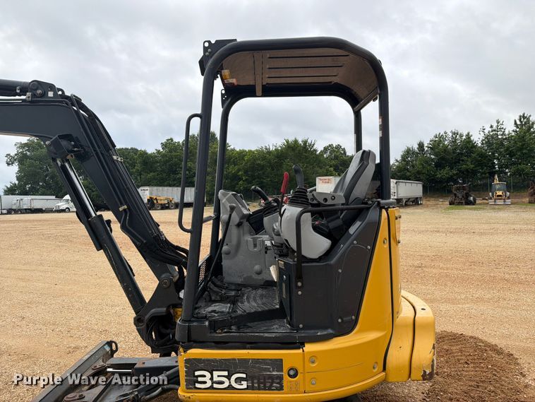 image for item ER3002 2020 John Deere 35G mini excavator