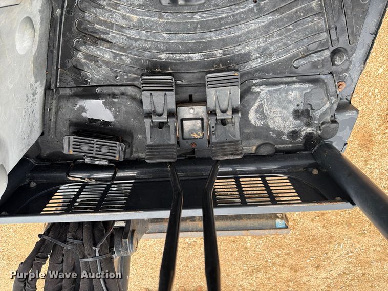 image for item ER3002 2020 John Deere 35G mini excavator