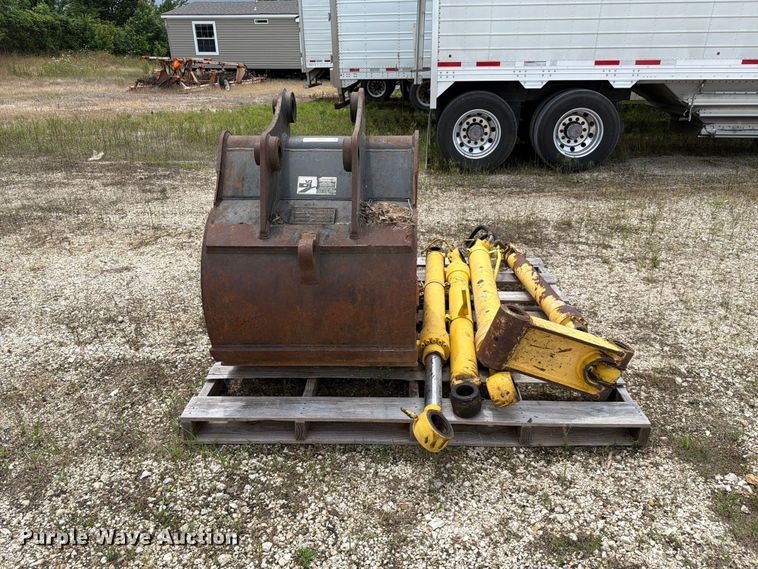 image for item ER3007 Kobelco SK115SRDZ-1E excavator