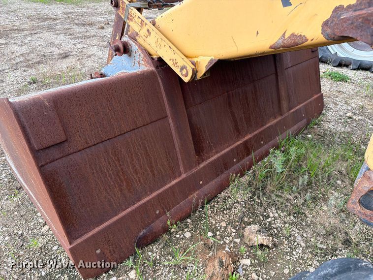image for item ER3008 1997 New Holland 655E backhoe