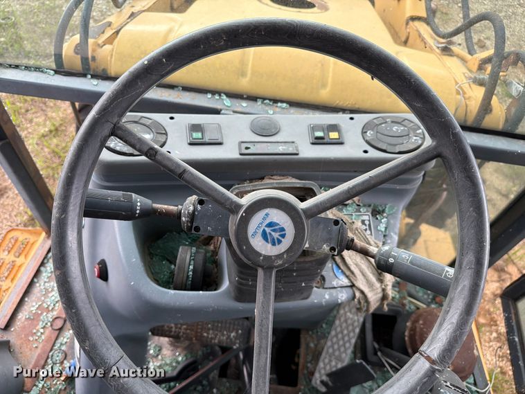 image for item ER3008 1997 New Holland 655E backhoe