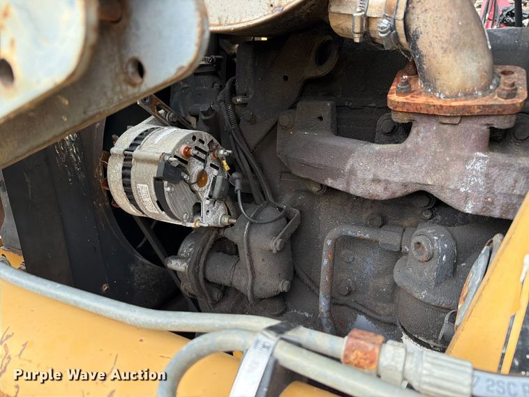 image for item ER3008 1997 New Holland 655E backhoe