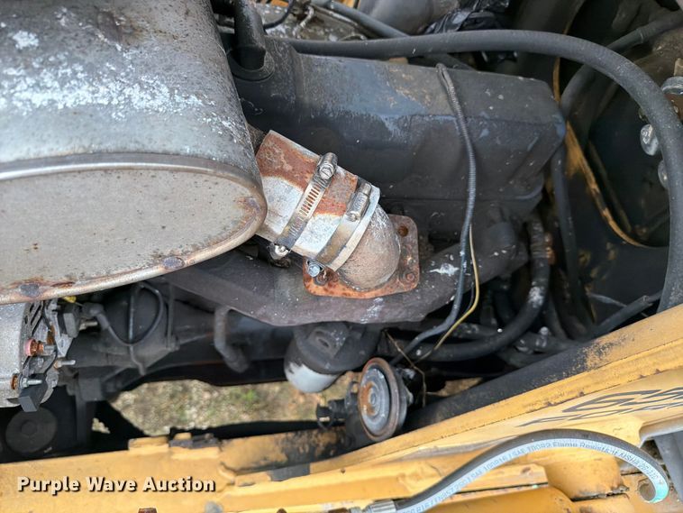 image for item ER3008 1997 New Holland 655E backhoe