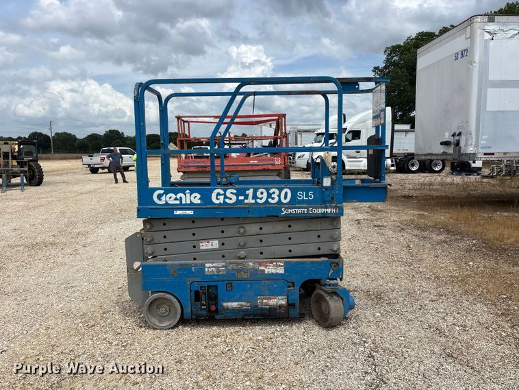 image for item ER3009 Genie GS-1930 scissor lift