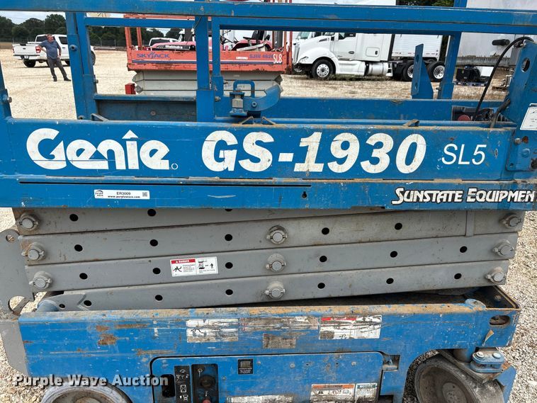 image for item ER3009 Genie GS-1930 scissor lift