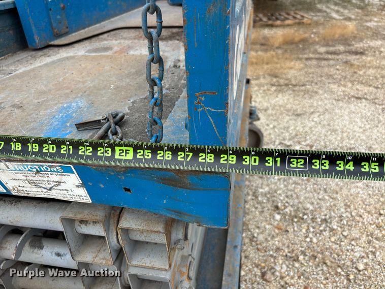 image for item ER3009 Genie GS-1930 scissor lift