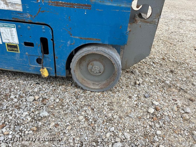 image for item ER3009 Genie GS-1930 scissor lift