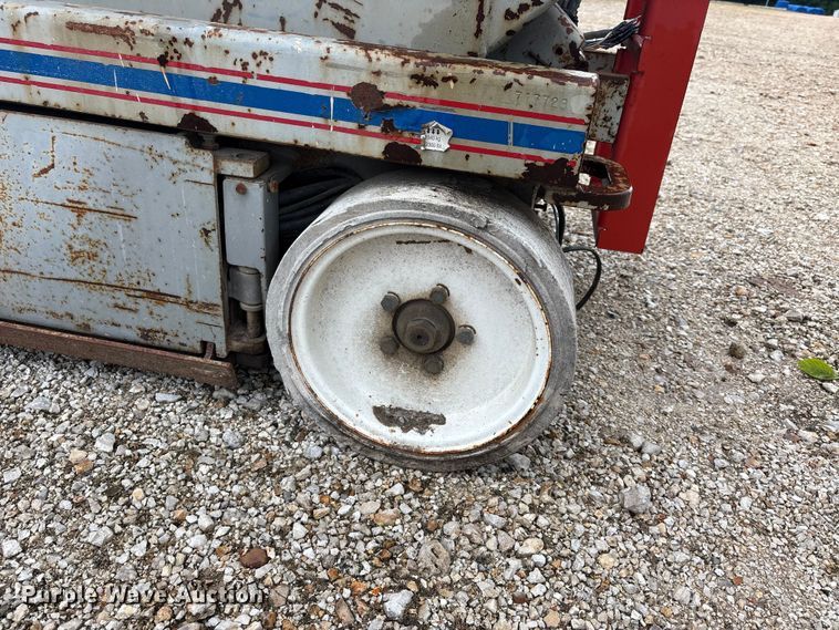 image for item ER3010 Skyjack SJIII 4626 scissor lift