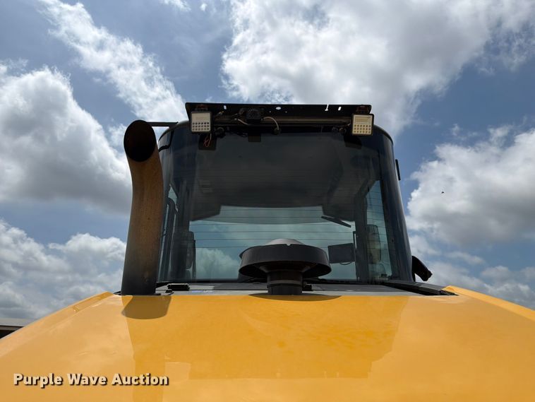 image for item ER3023 2024 John Deere 344P wheel loader