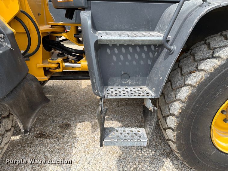 image for item ER3023 2024 John Deere 344P wheel loader