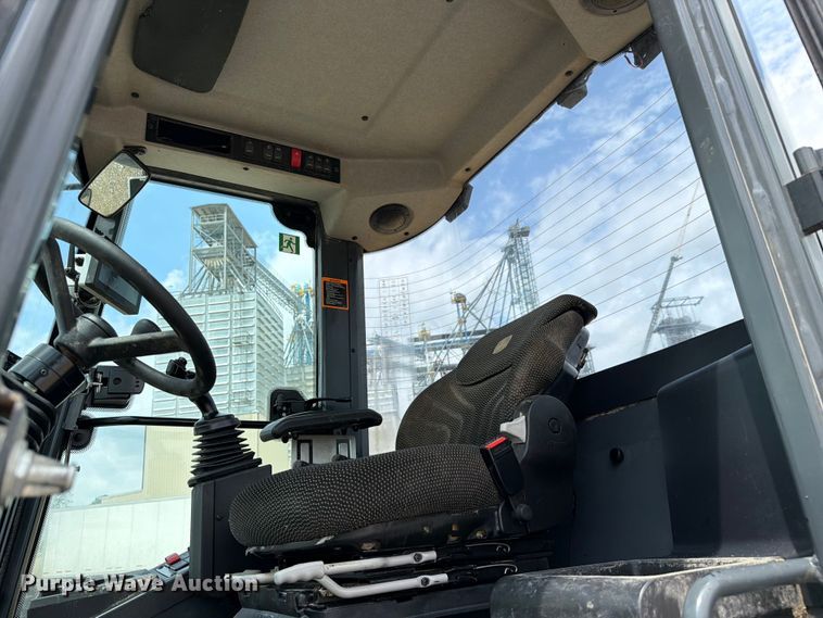 image for item ER3023 2024 John Deere 344P wheel loader