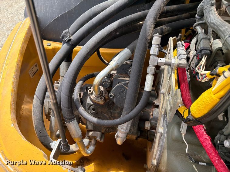 image for item ER3023 2024 John Deere 344P wheel loader