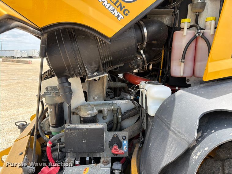 image for item ER3023 2024 John Deere 344P wheel loader