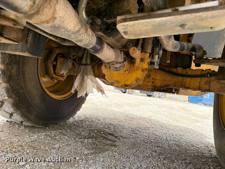 image for item ER3023 2024 John Deere 344P wheel loader