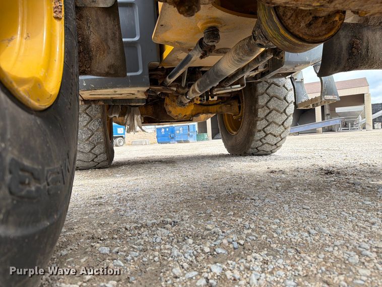 image for item ER3023 2024 John Deere 344P wheel loader