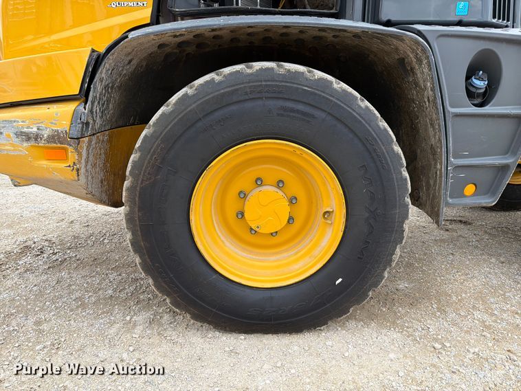 image for item ER3023 2024 John Deere 344P wheel loader