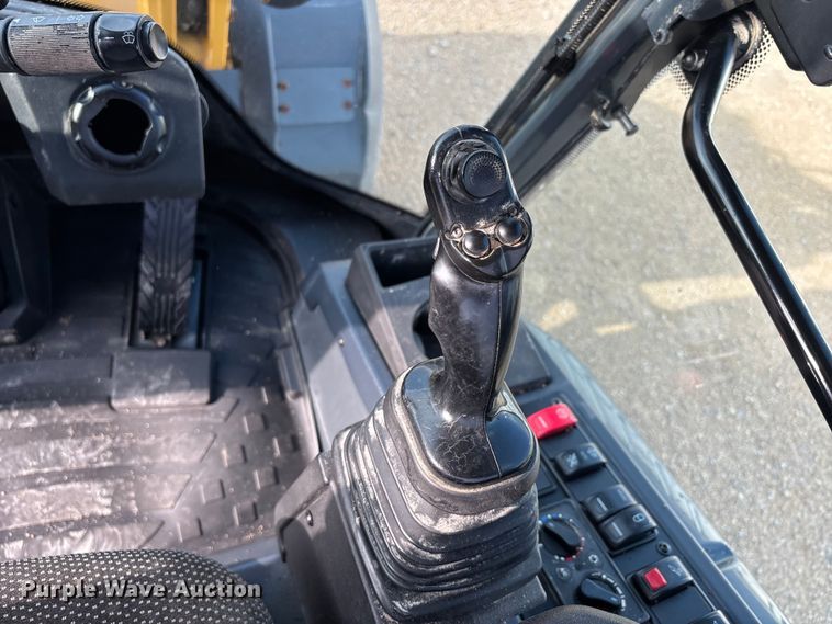 image for item ER3024 2023 John Deere 324P wheel loader