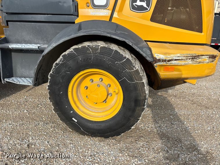 image for item ER3024 2023 John Deere 324P wheel loader